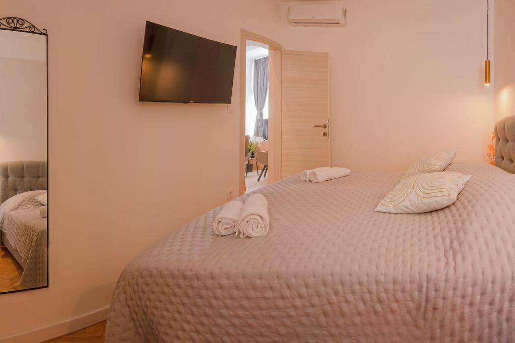 Luksuzni Apartman Ribica U Samom Centru Grada Split Exterior photo